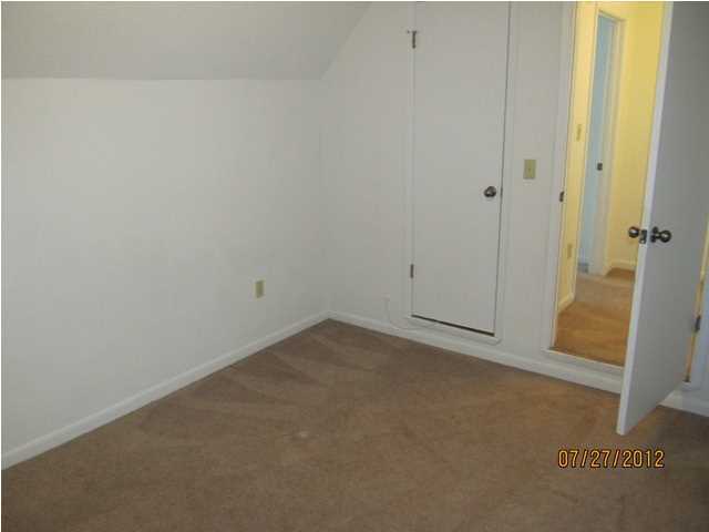 KELLY HILL ESTATES - Residential Lease