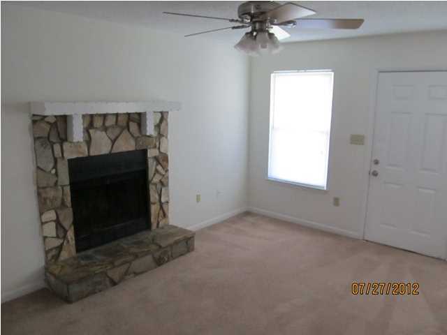 KELLY HILL ESTATES - Residential Lease