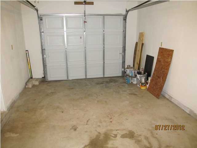 KELLY HILL ESTATES - Residential Lease