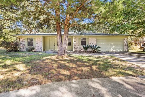 A home in Niceville