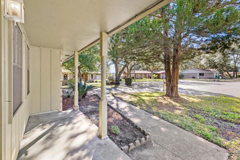 A home in Niceville