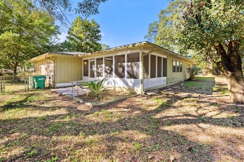 A home in Niceville