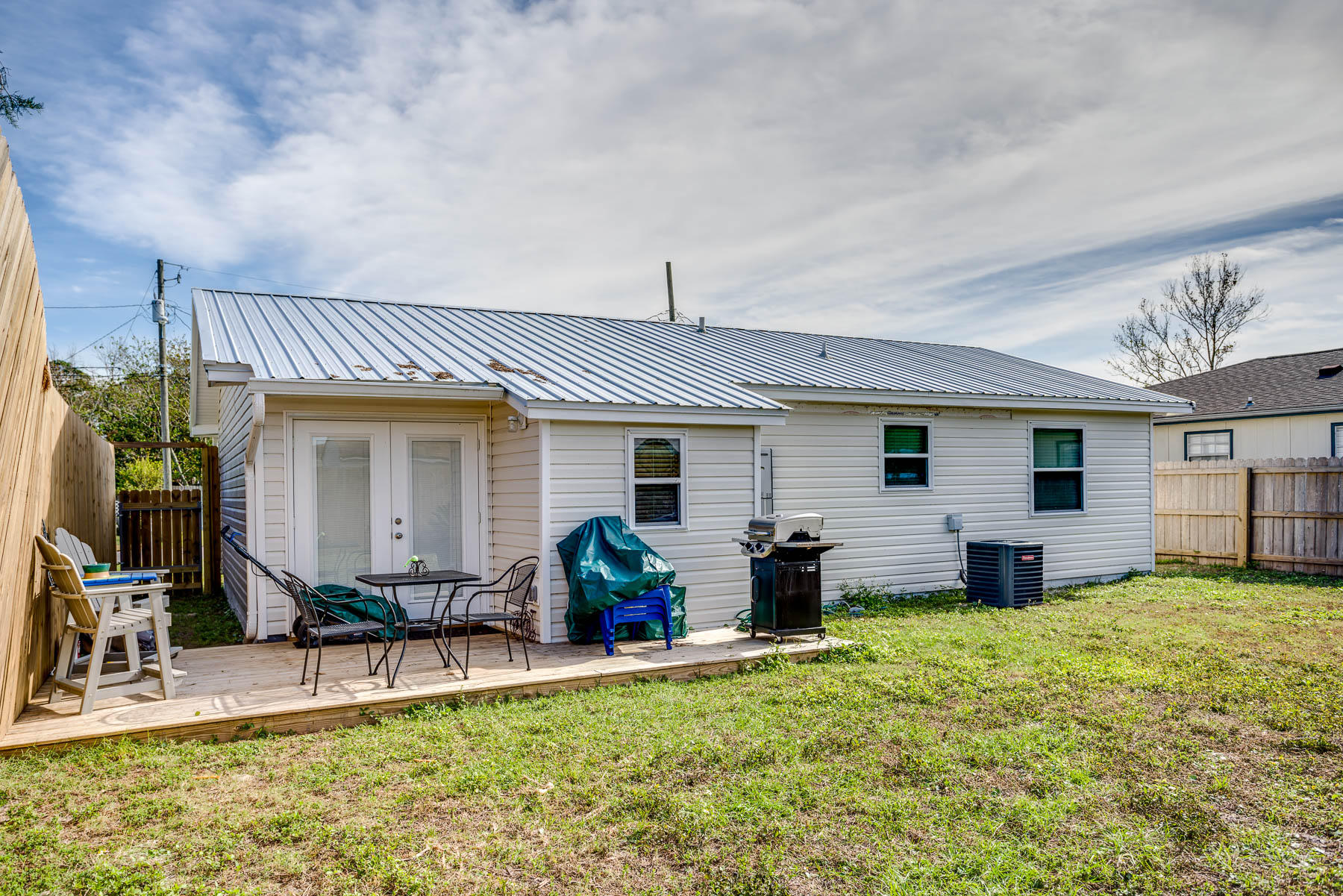 HUTCHISONS 2ND ADDN - Residential