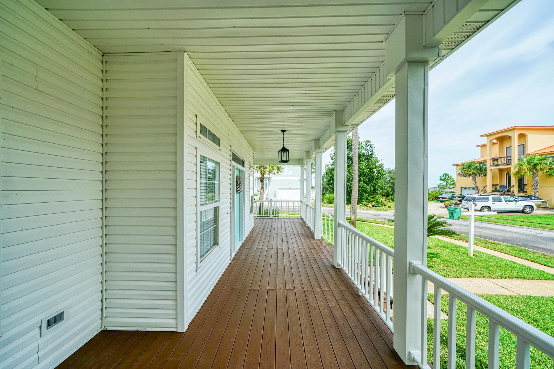 SPARKLING WATERS LOT 10 BLK B - Residential