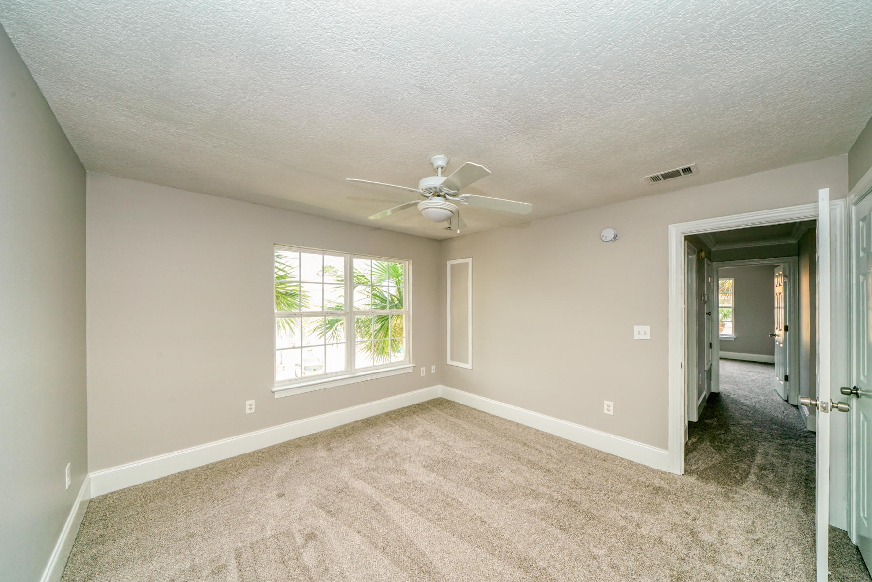 SPARKLING WATERS LOT 10 BLK B - Residential