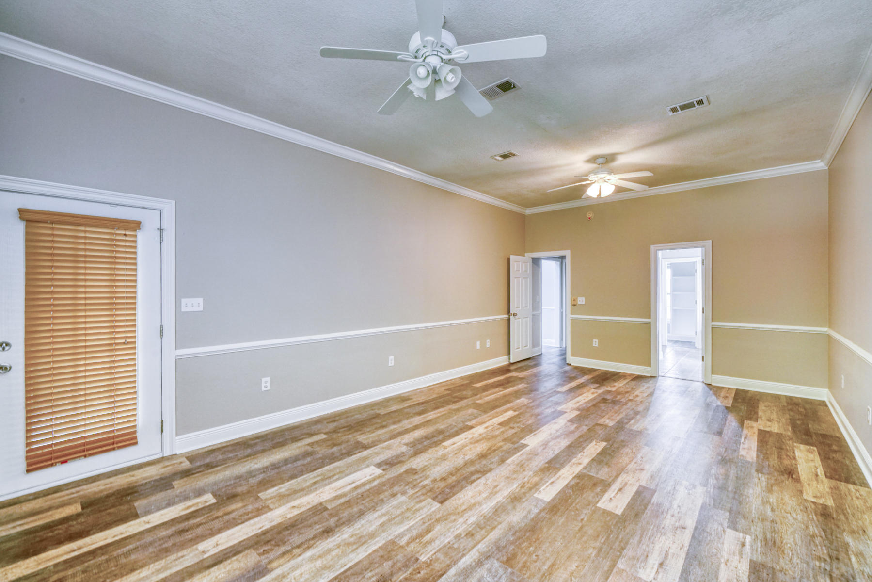 SPARKLING WATERS LOT 10 BLK B - Residential