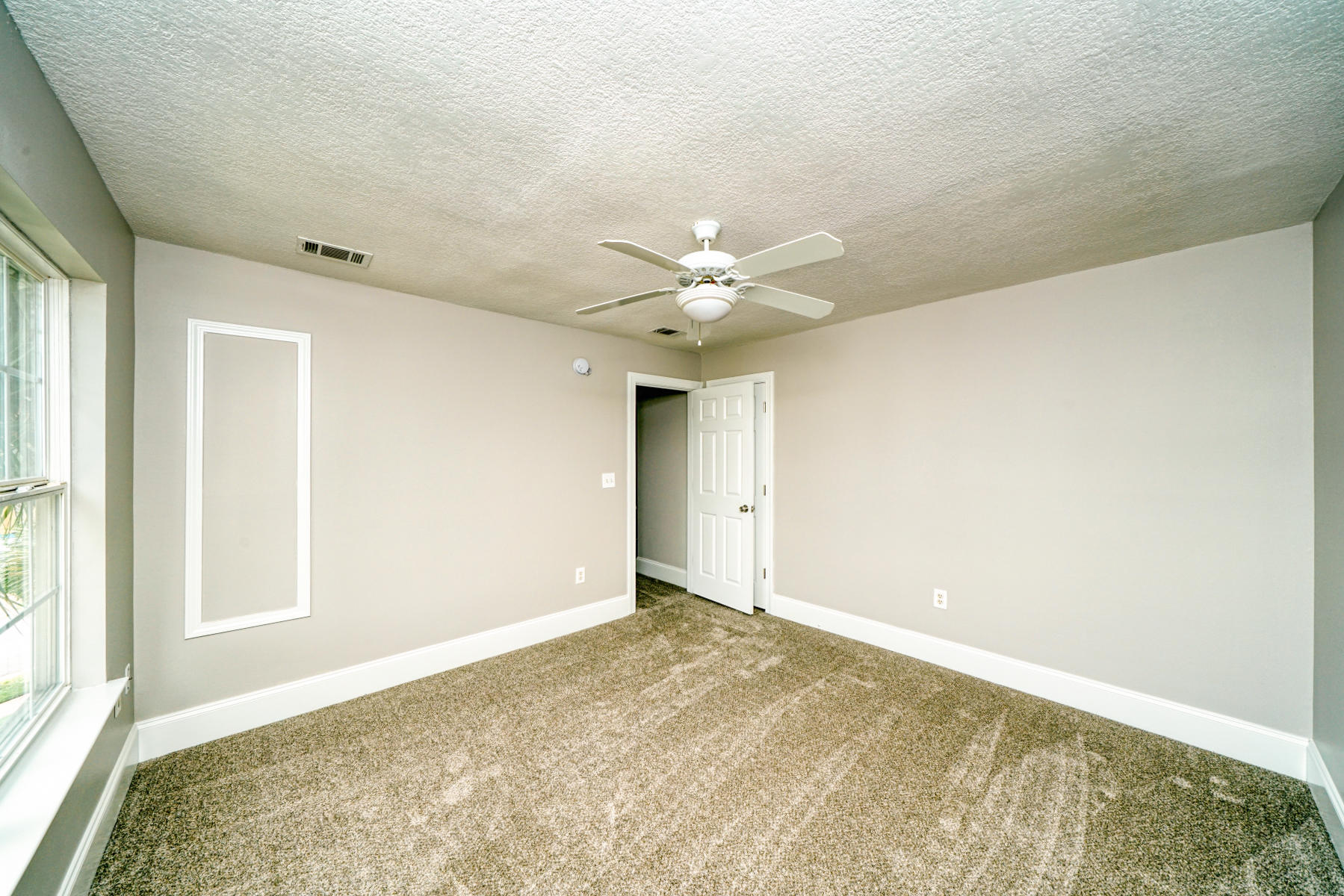 SPARKLING WATERS LOT 10 BLK B - Residential