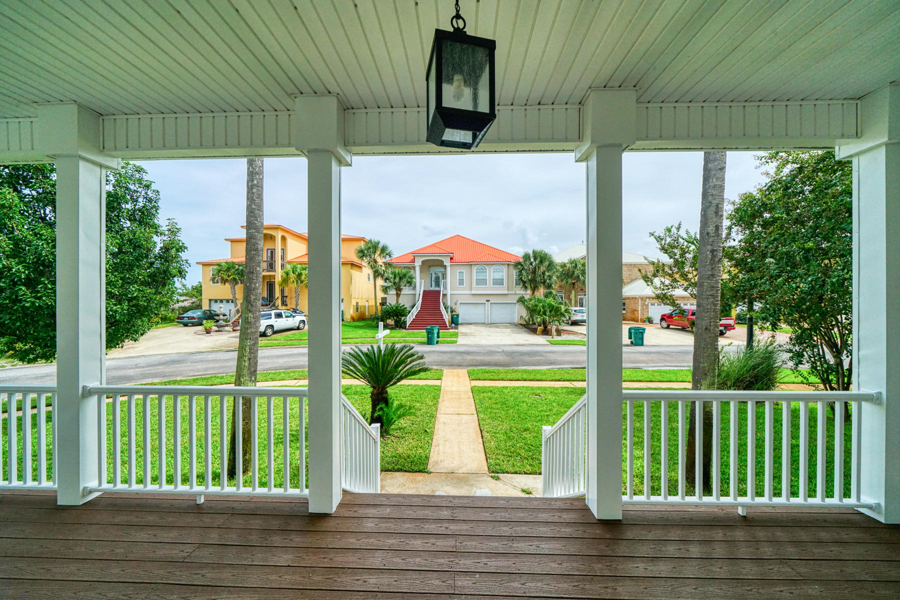 SPARKLING WATERS LOT 10 BLK B - Residential