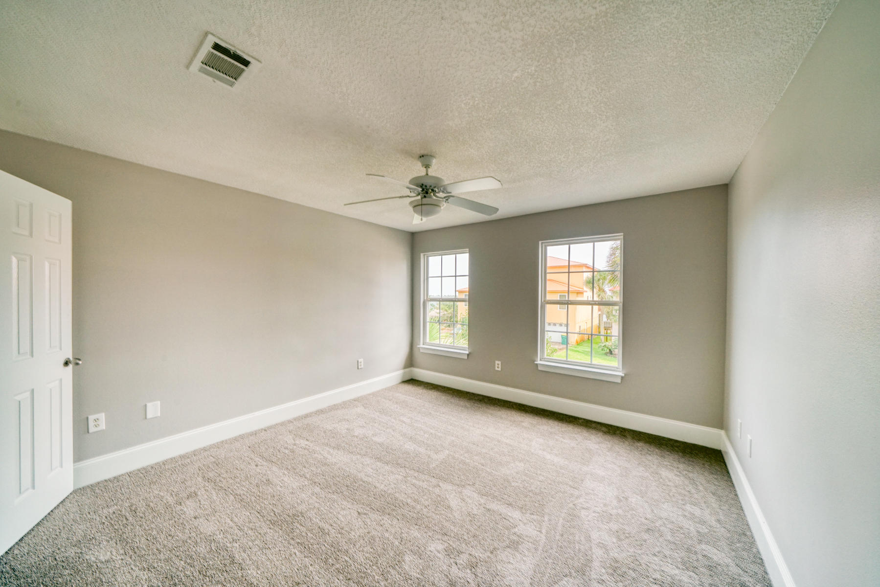 SPARKLING WATERS LOT 10 BLK B - Residential