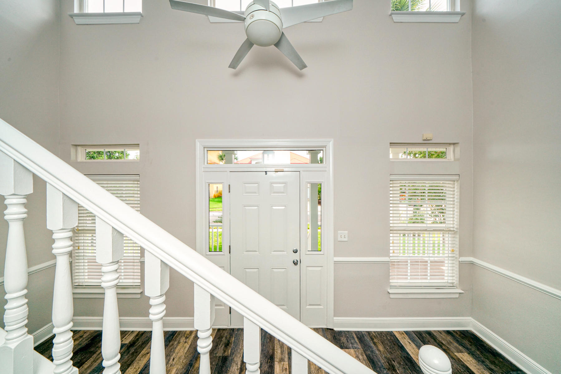 SPARKLING WATERS LOT 10 BLK B - Residential