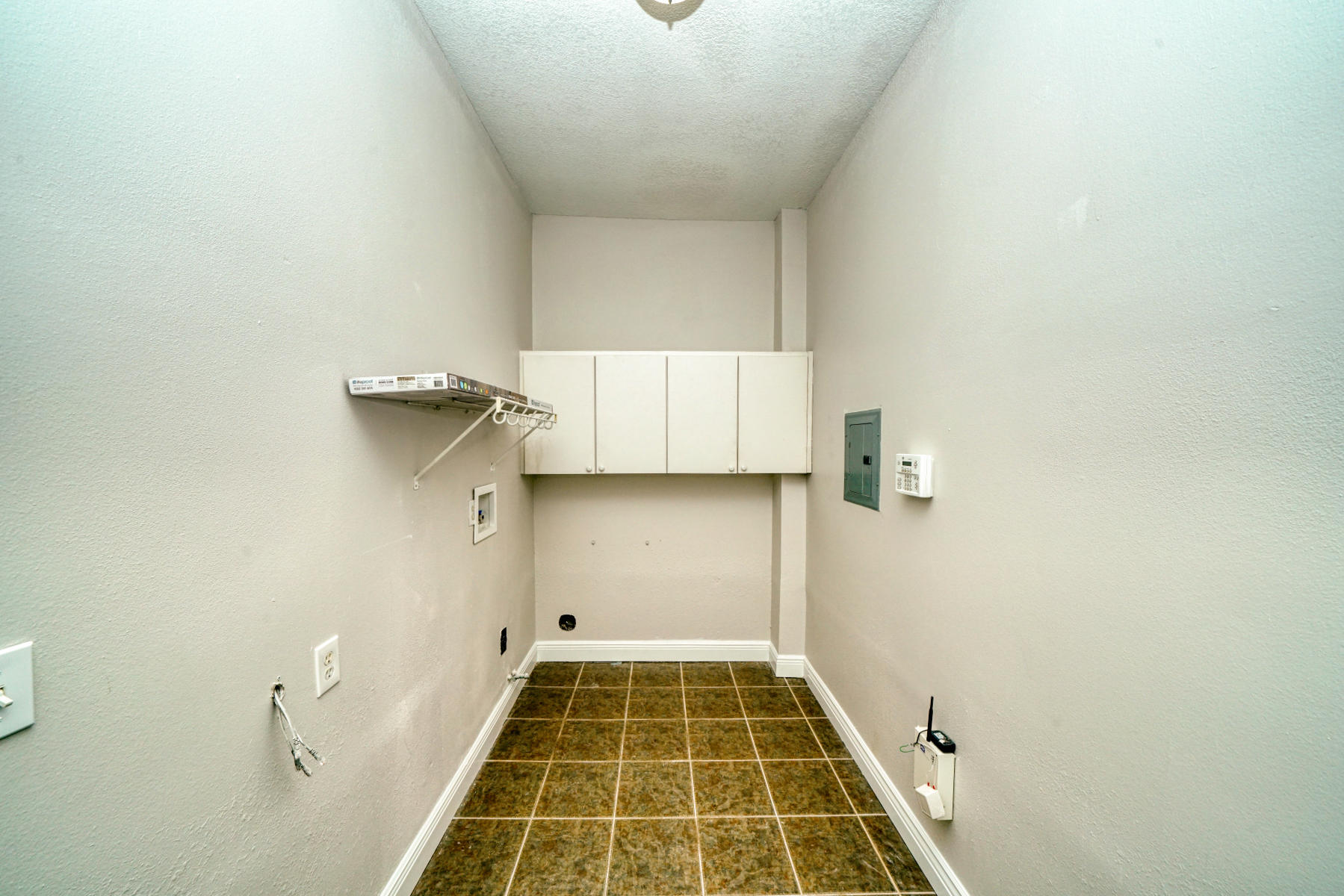 SPARKLING WATERS LOT 10 BLK B - Residential