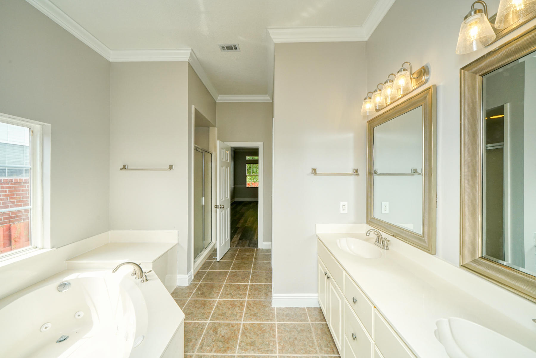 SPARKLING WATERS LOT 10 BLK B - Residential