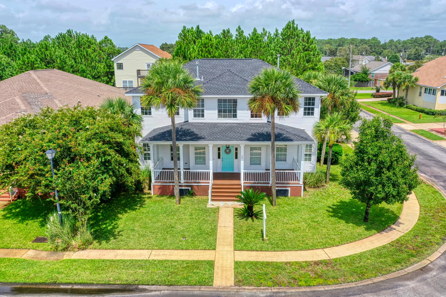 SPARKLING WATERS LOT 10 BLK B - Residential