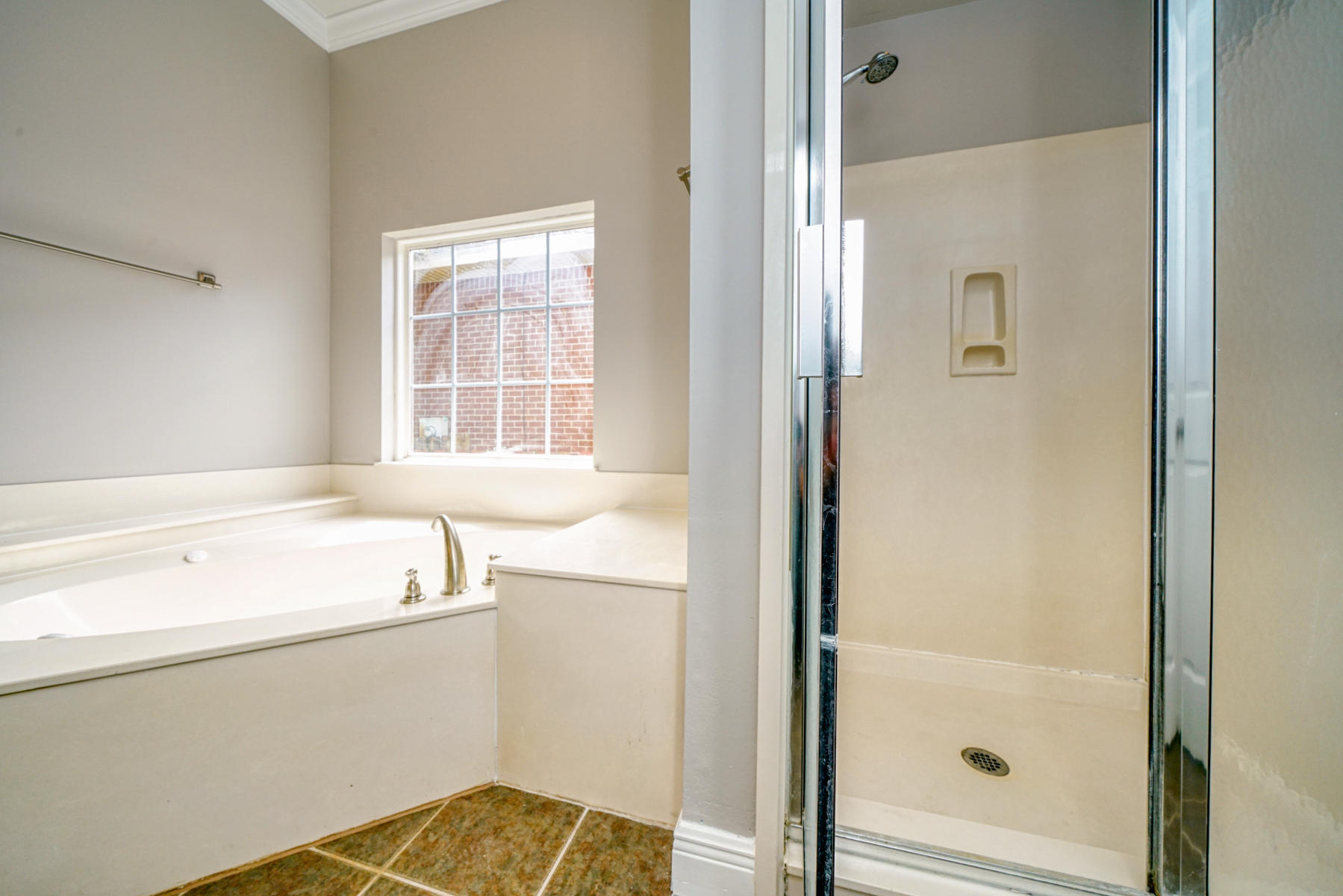 SPARKLING WATERS LOT 10 BLK B - Residential