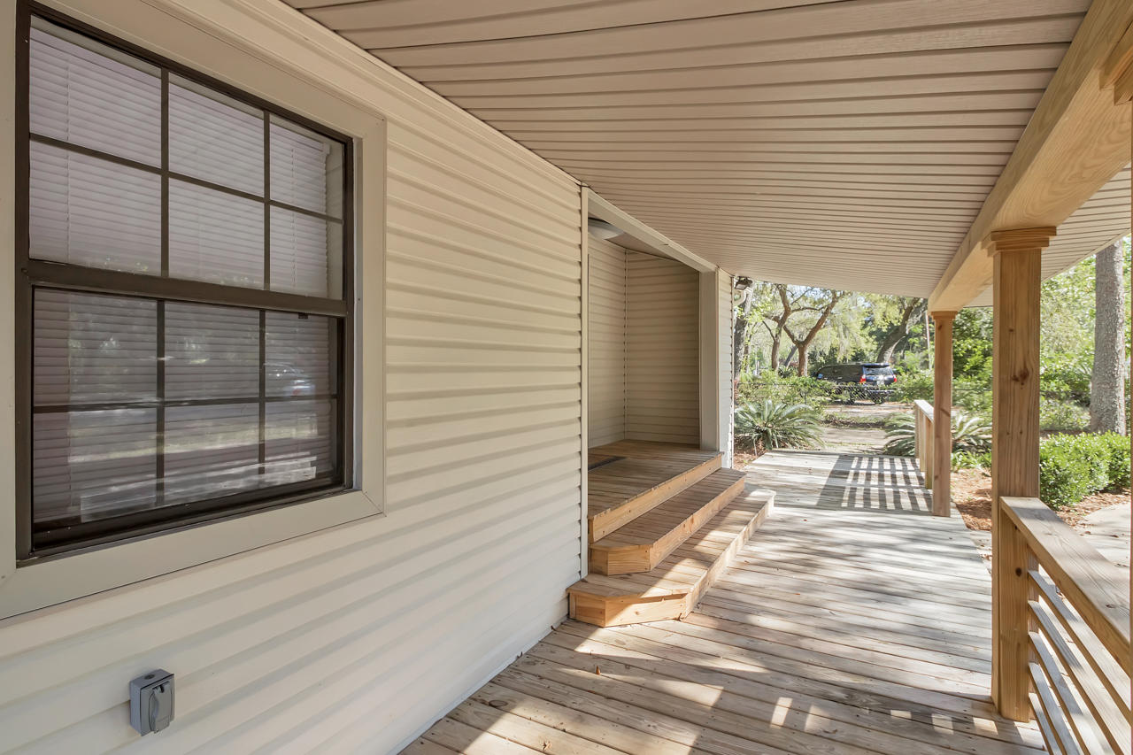 GREY MOSS POINT S/D LOT 13 BLK 3 - Residential