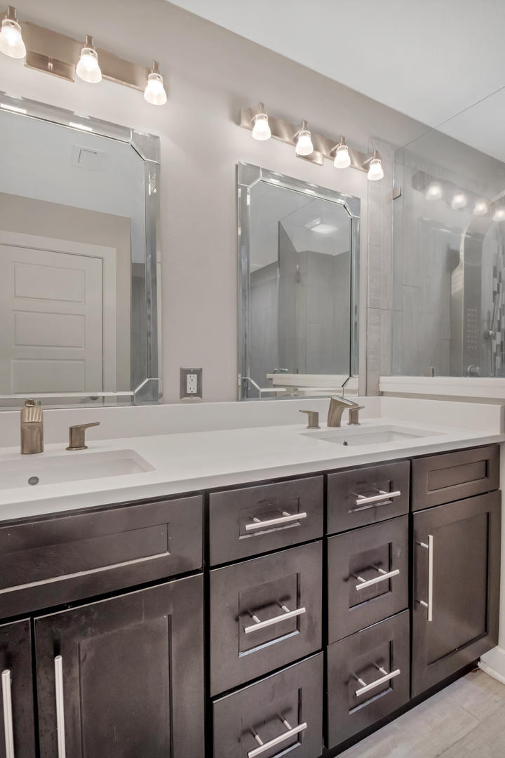 GREY MOSS POINT S/D LOT 13 BLK 3 - Residential