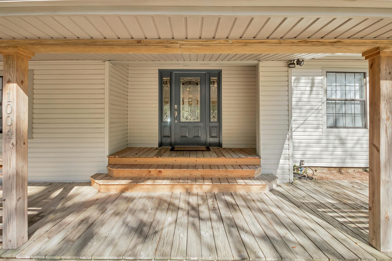 GREY MOSS POINT S/D LOT 13 BLK 3 - Residential