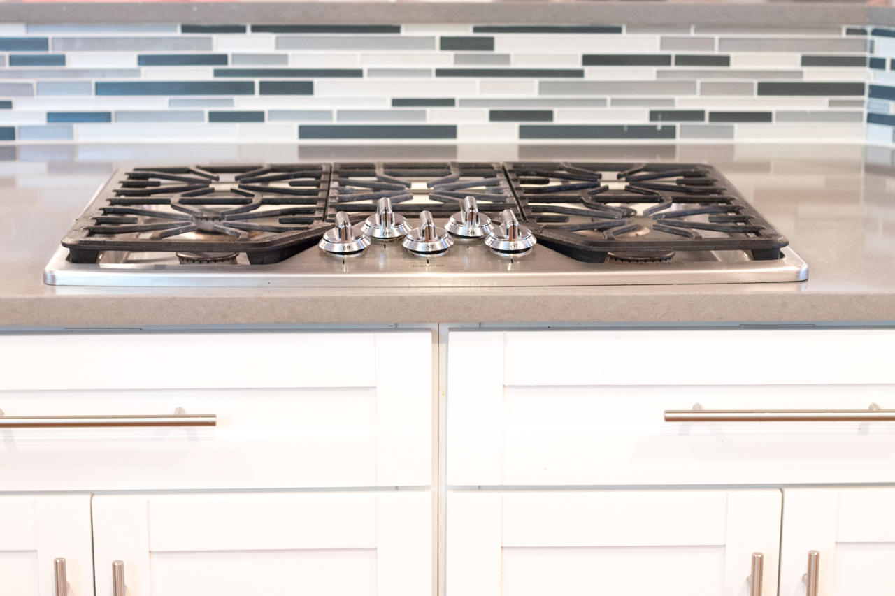 GREY MOSS POINT S/D LOT 13 BLK 3 - Residential