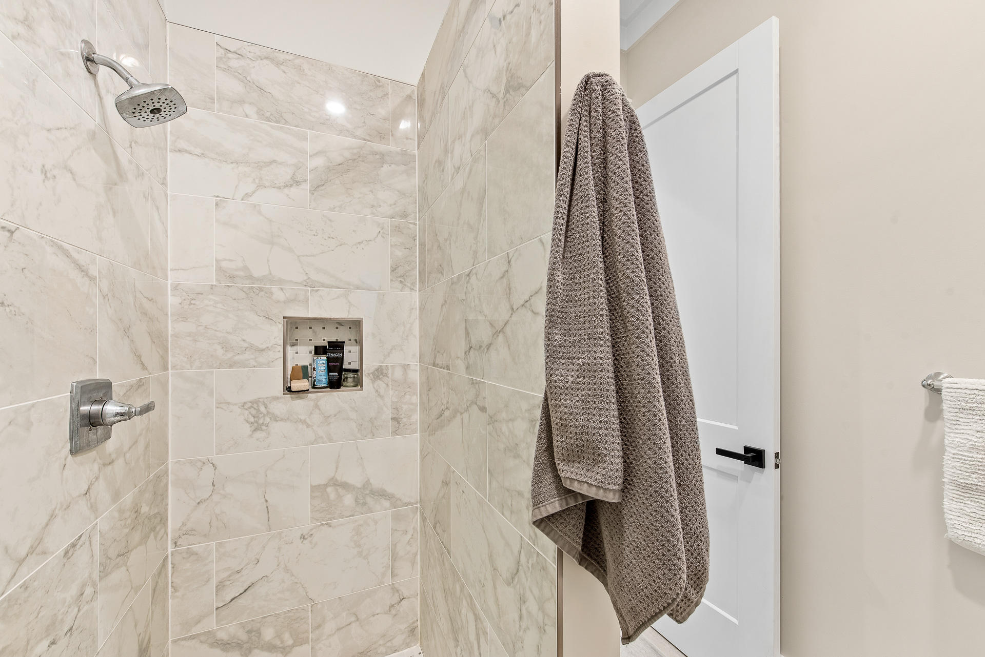 BLUE MOUNTAIN BEACH - Residential