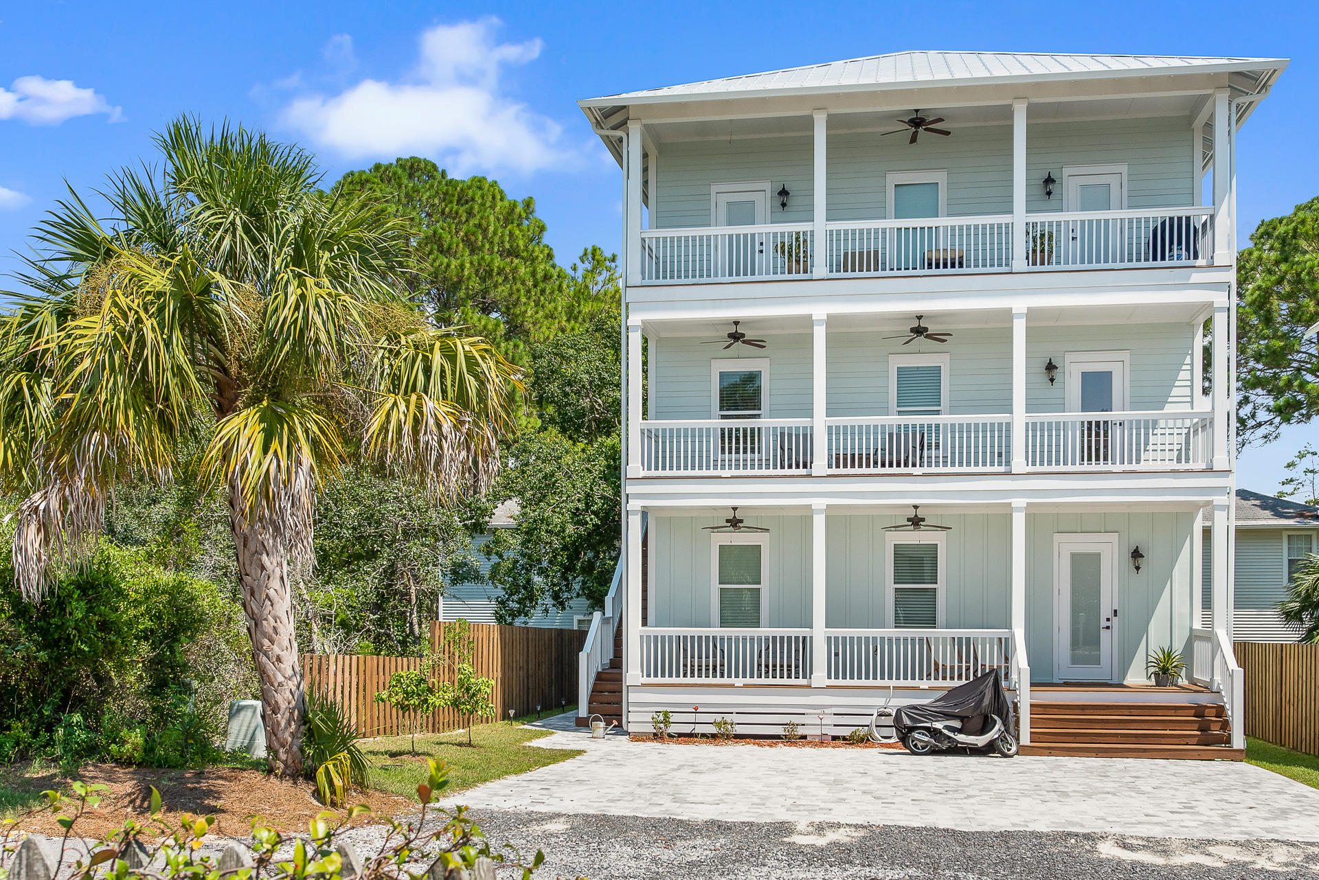 BLUE MOUNTAIN BEACH - Residential