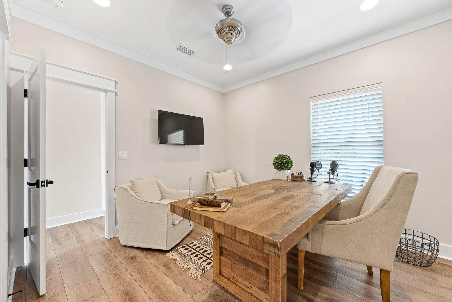 BLUE MOUNTAIN BEACH - Residential