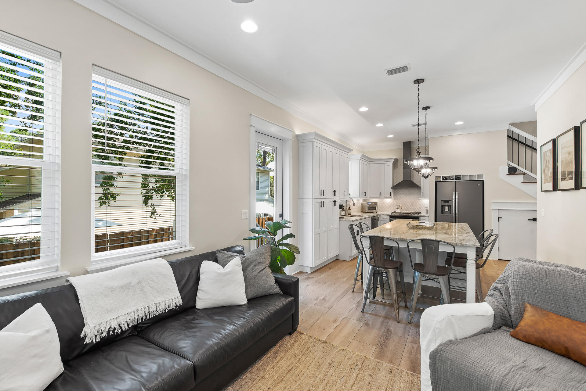 BLUE MOUNTAIN BEACH - Residential