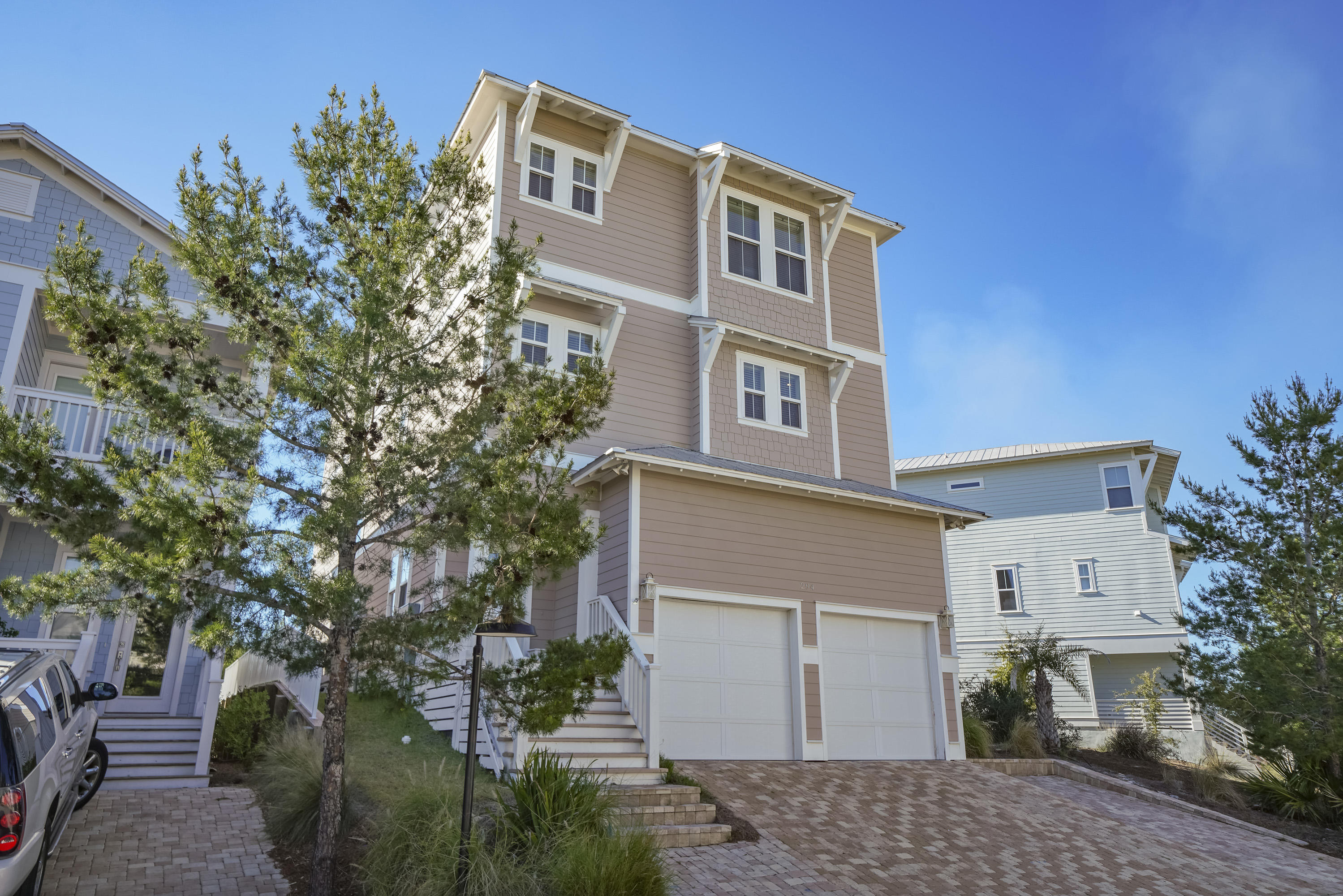 HIGHLAND PARKS - Residential