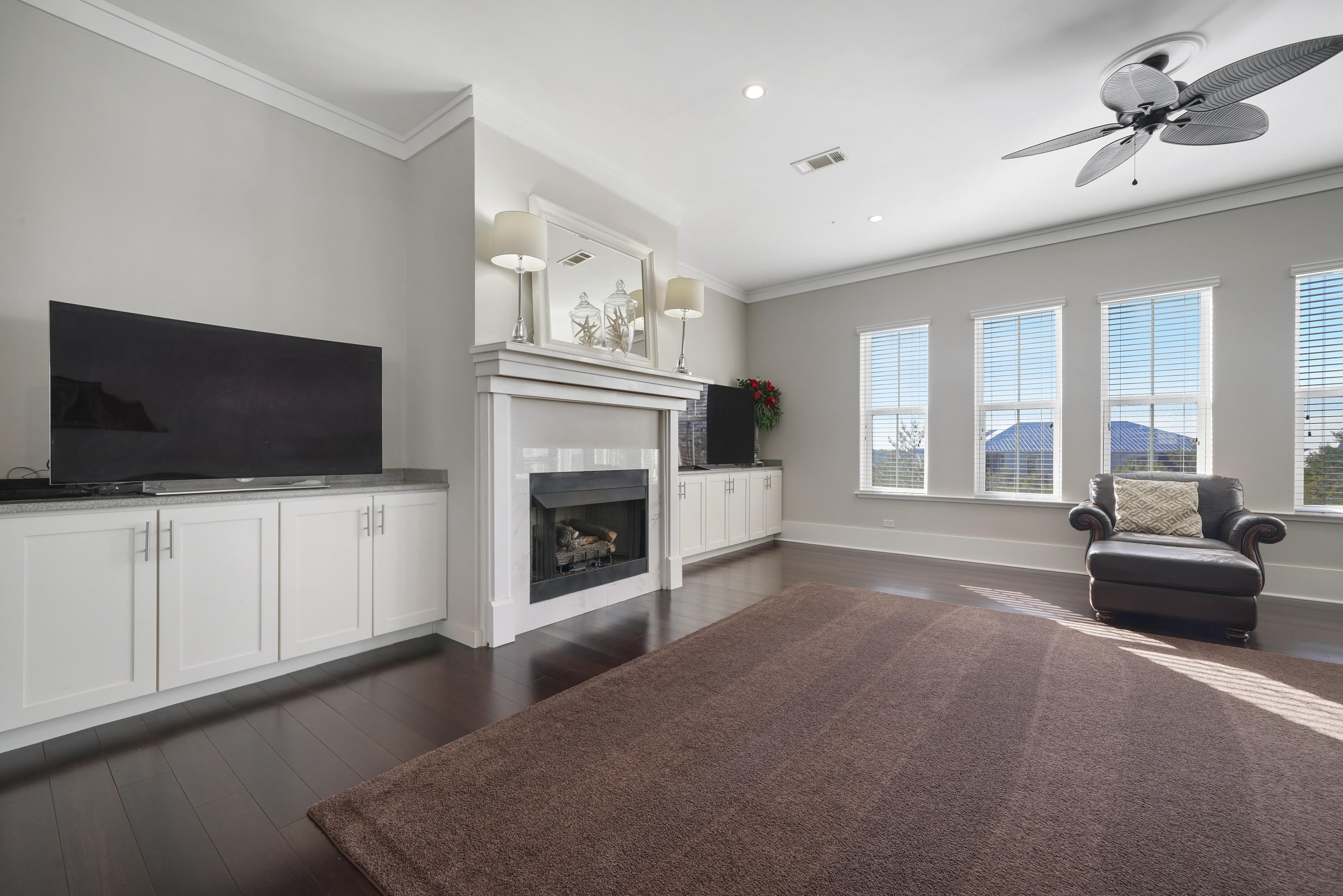 HIGHLAND PARKS - Residential