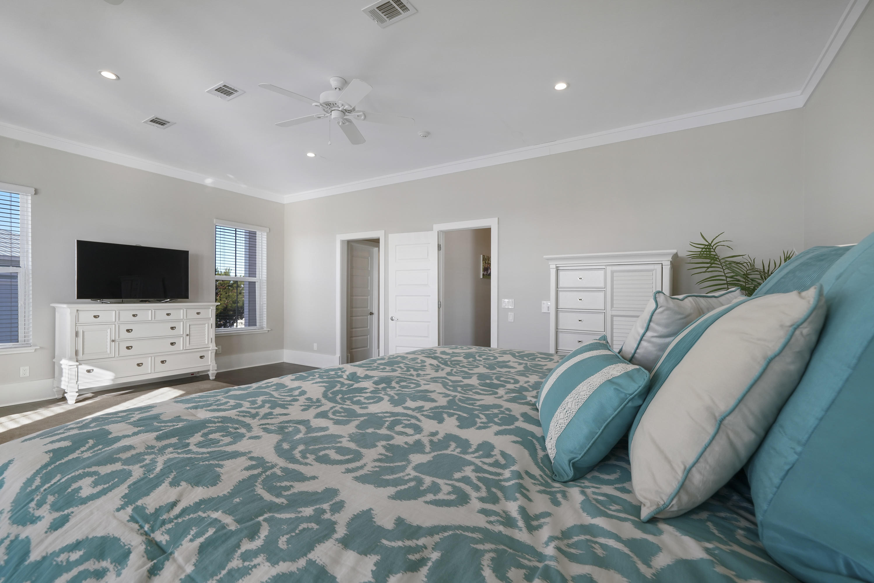 HIGHLAND PARKS - Residential