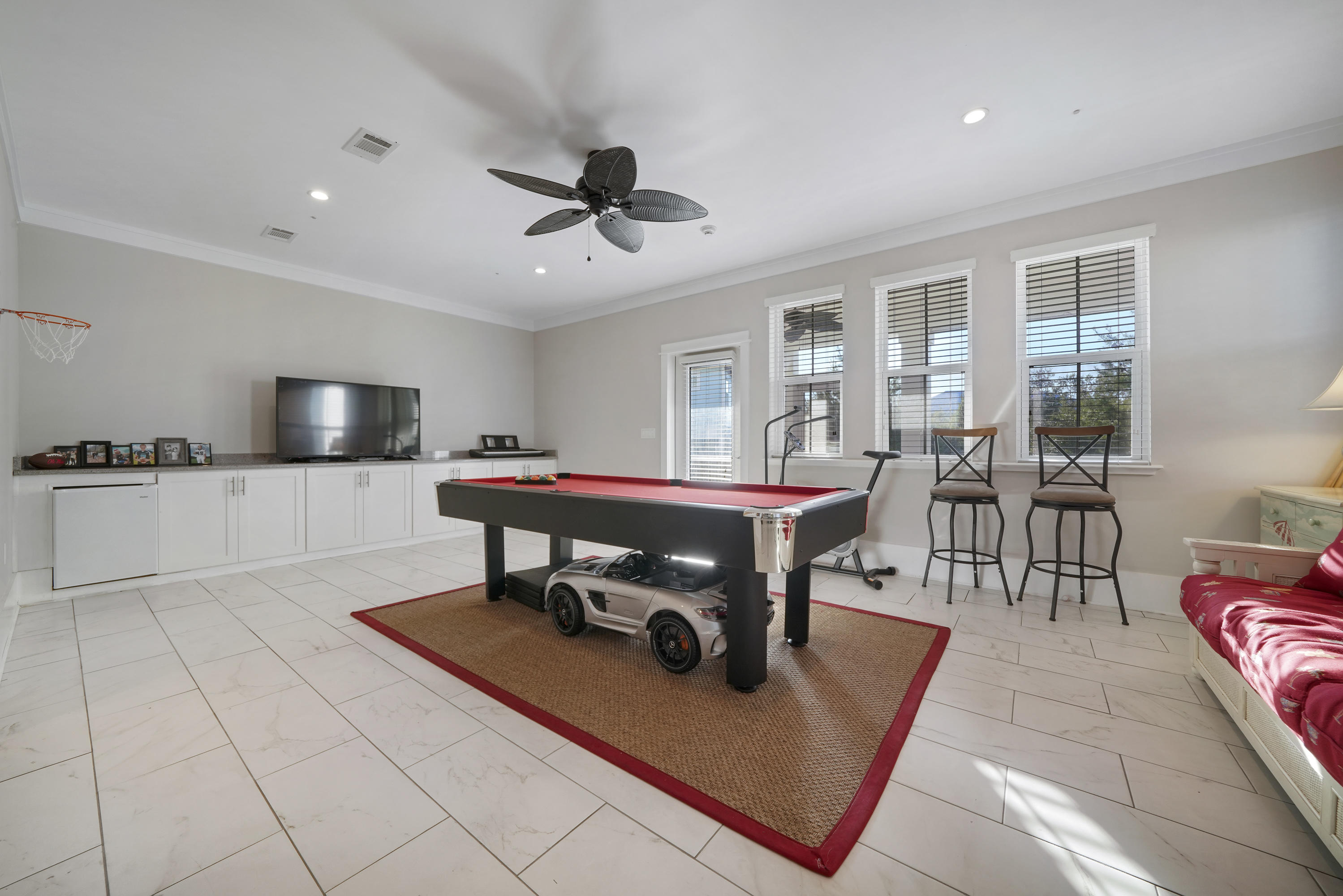 HIGHLAND PARKS - Residential