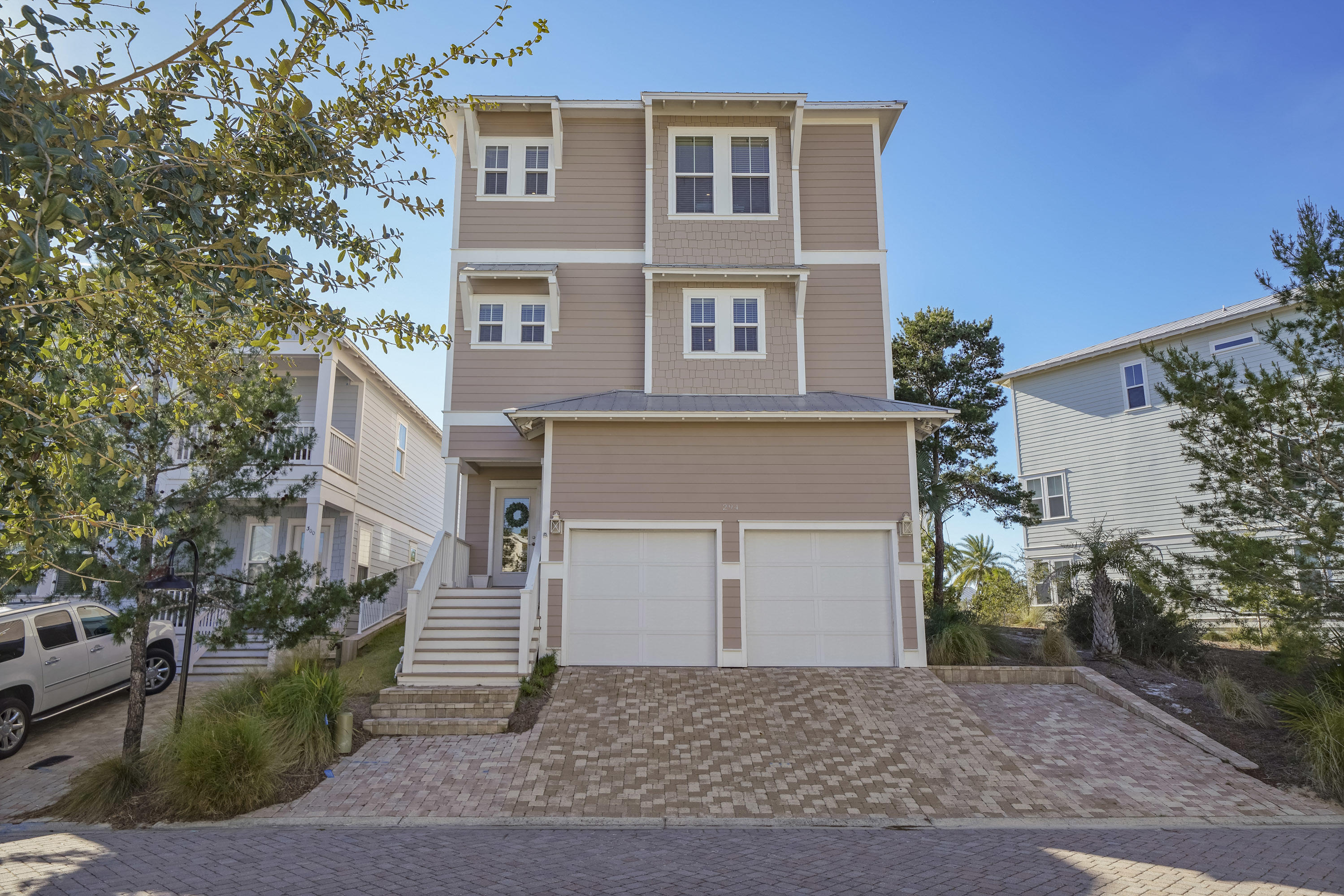 HIGHLAND PARKS - Residential