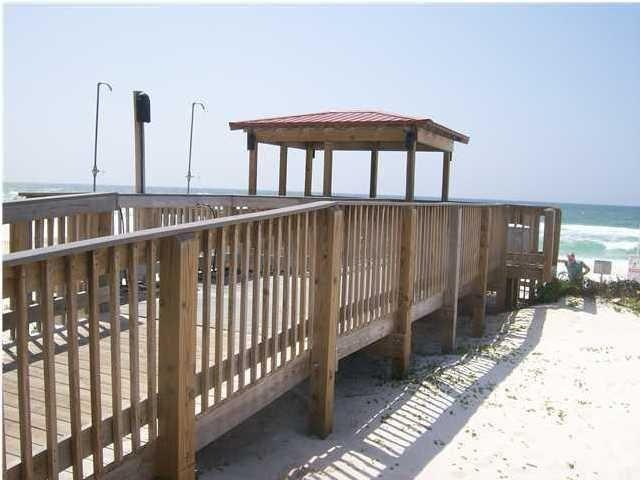 EL MATADOR CONDO - Residential