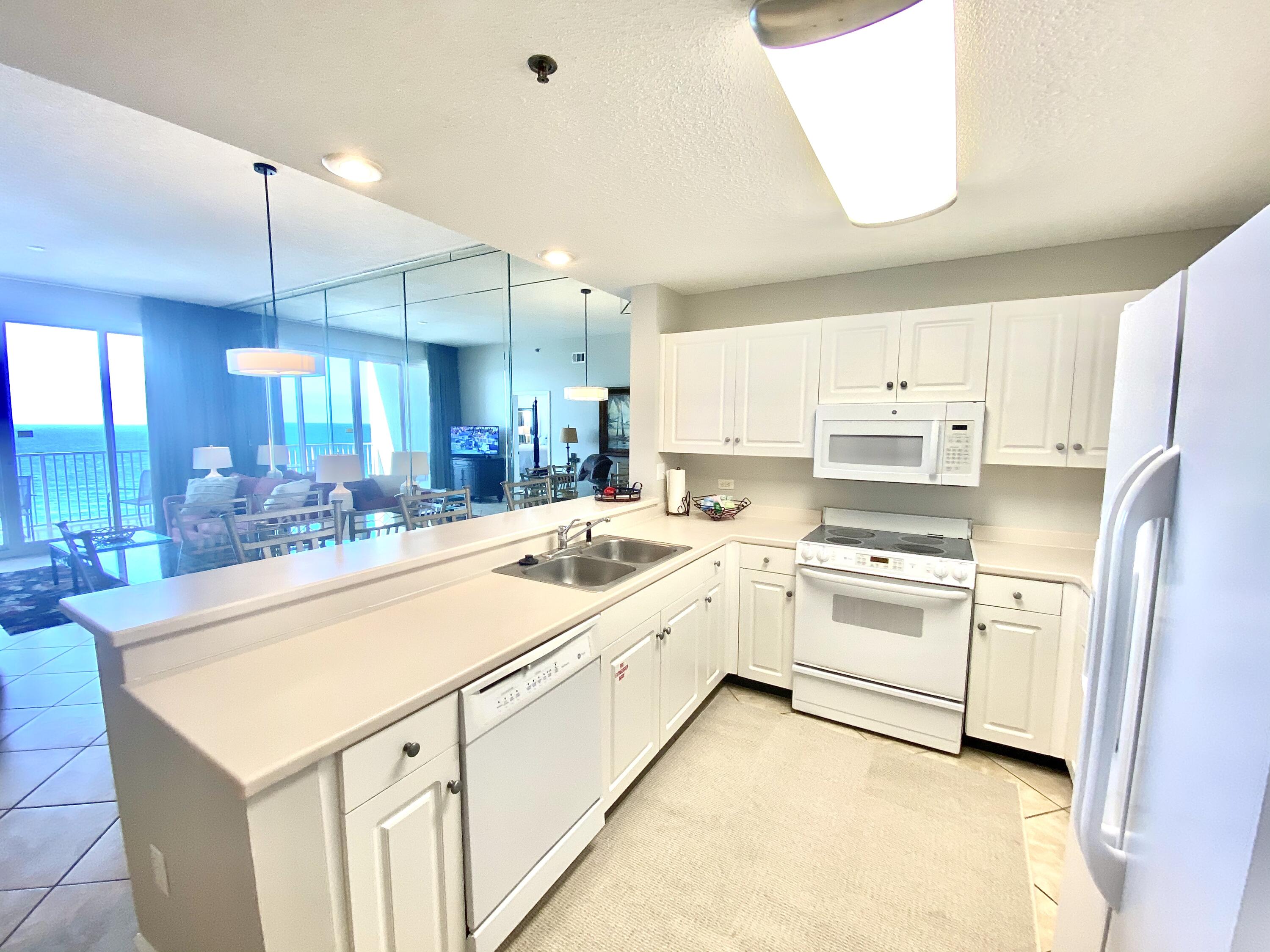 LEEWARD KEY - Residential