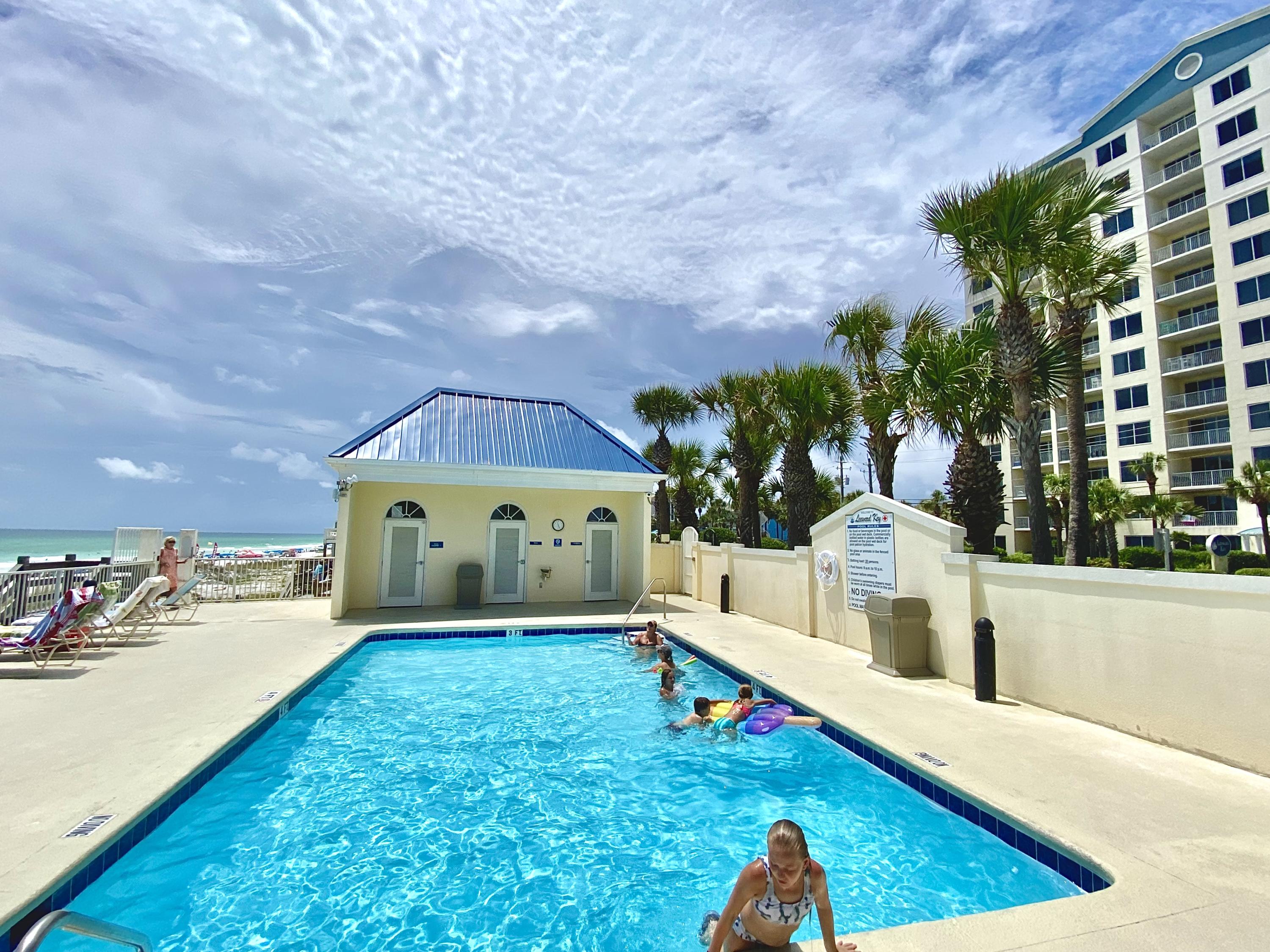 LEEWARD KEY - Residential