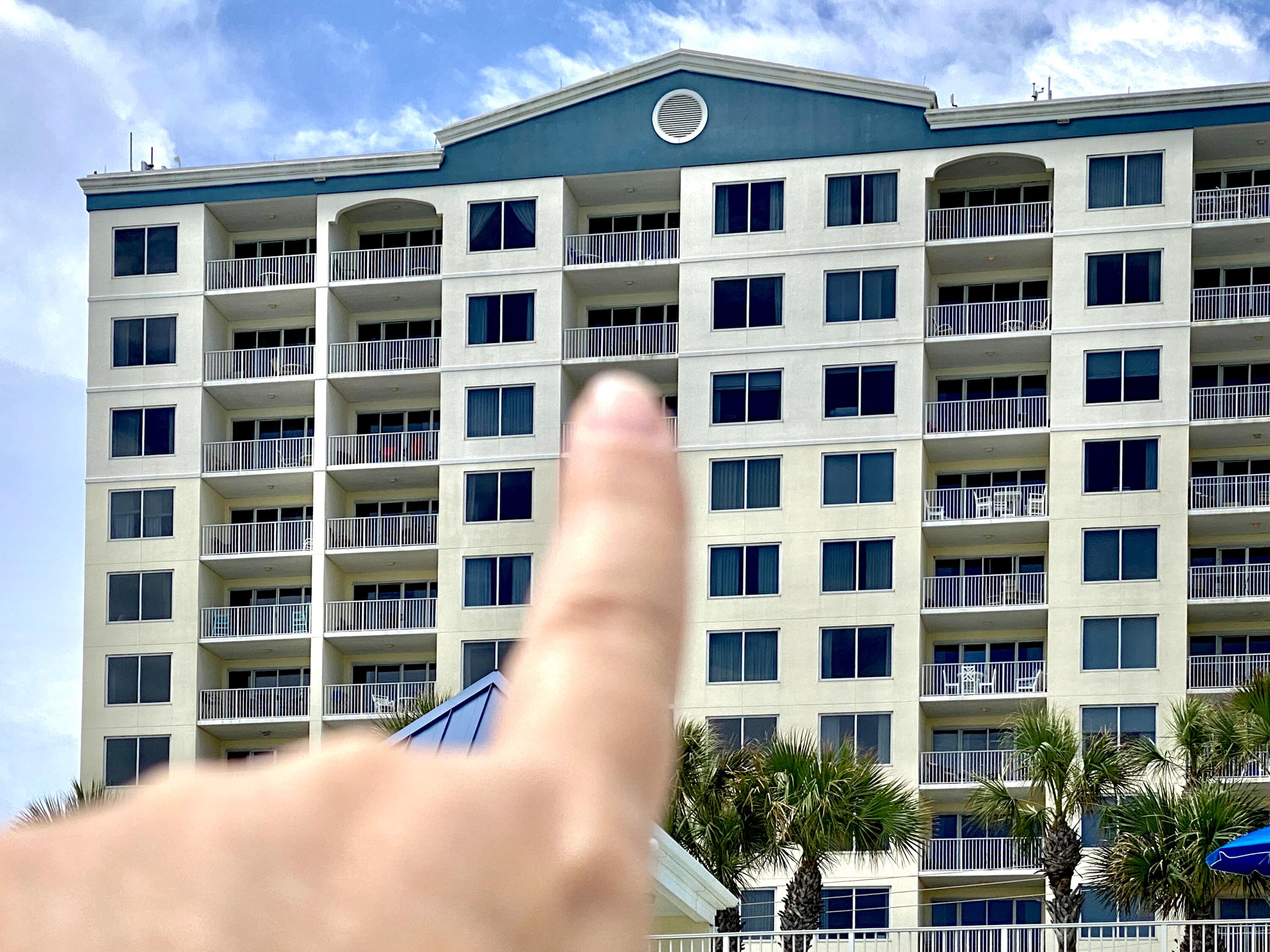 LEEWARD KEY - Residential