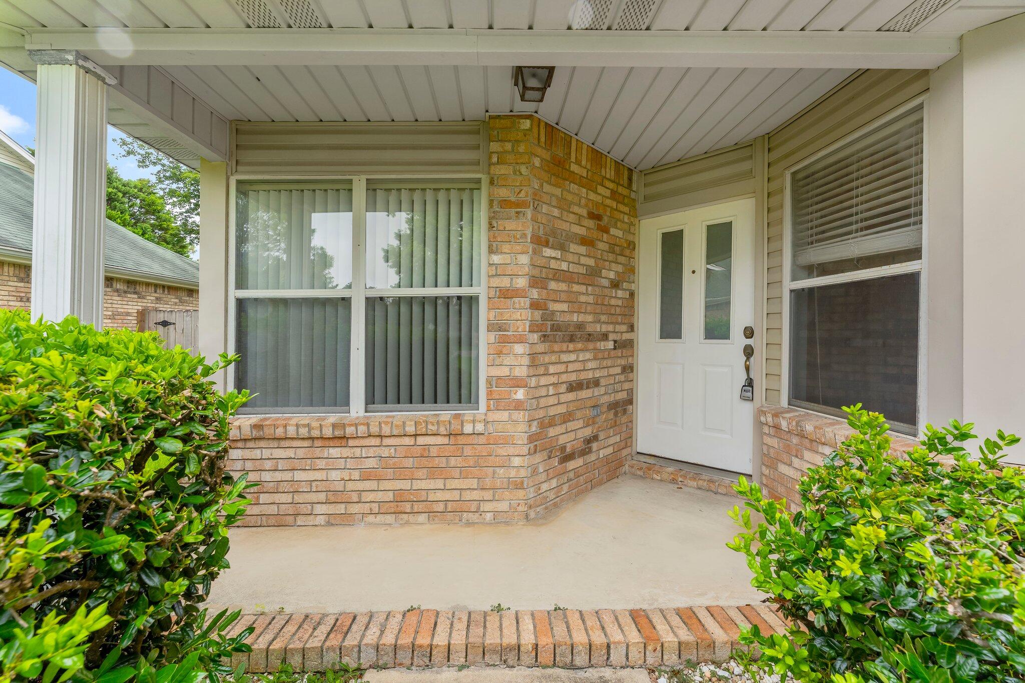 MAGNOLIA SQUARE - Residential