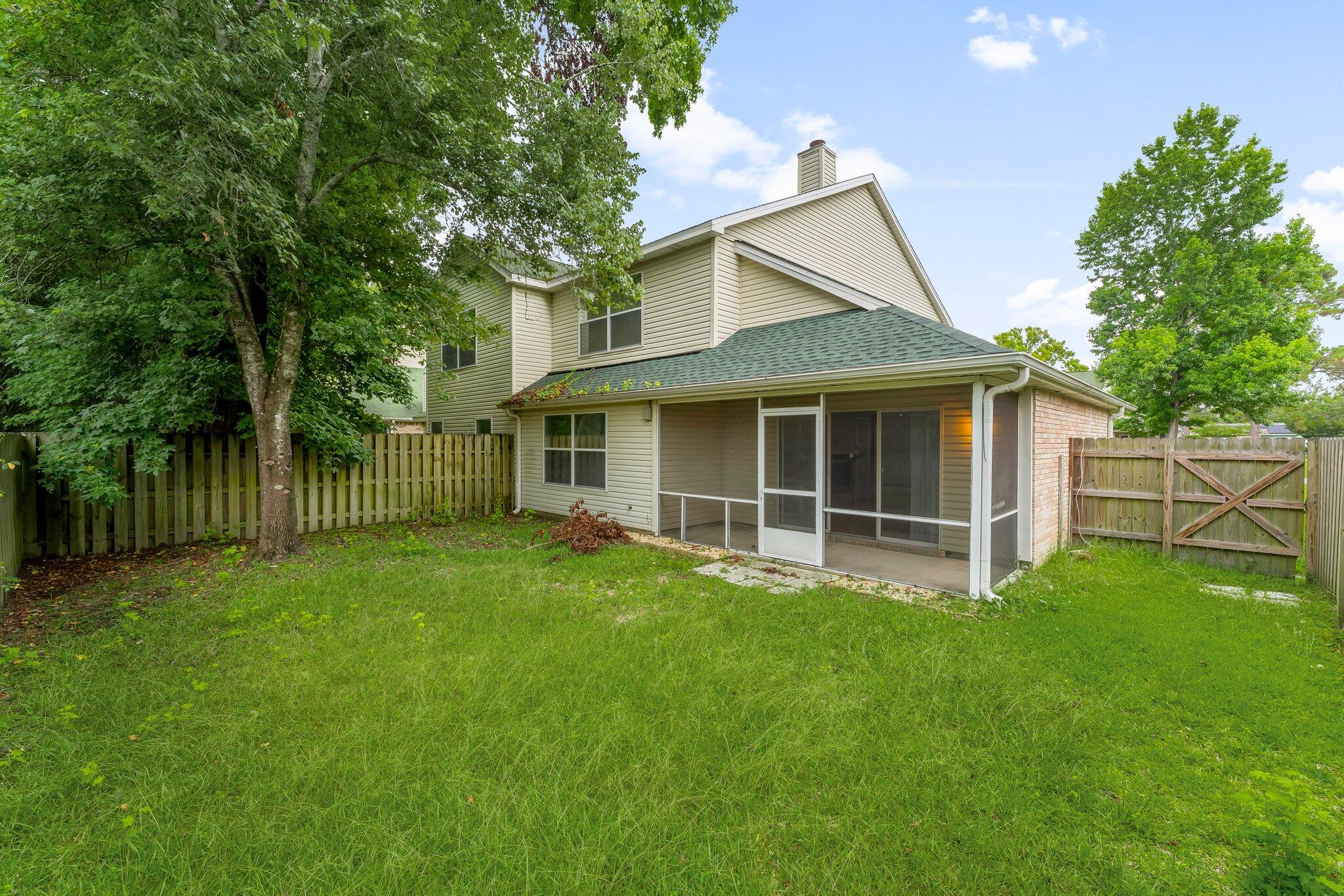MAGNOLIA SQUARE - Residential