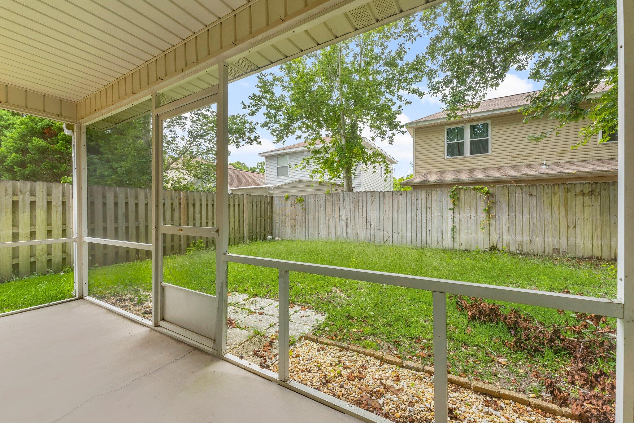 MAGNOLIA SQUARE - Residential