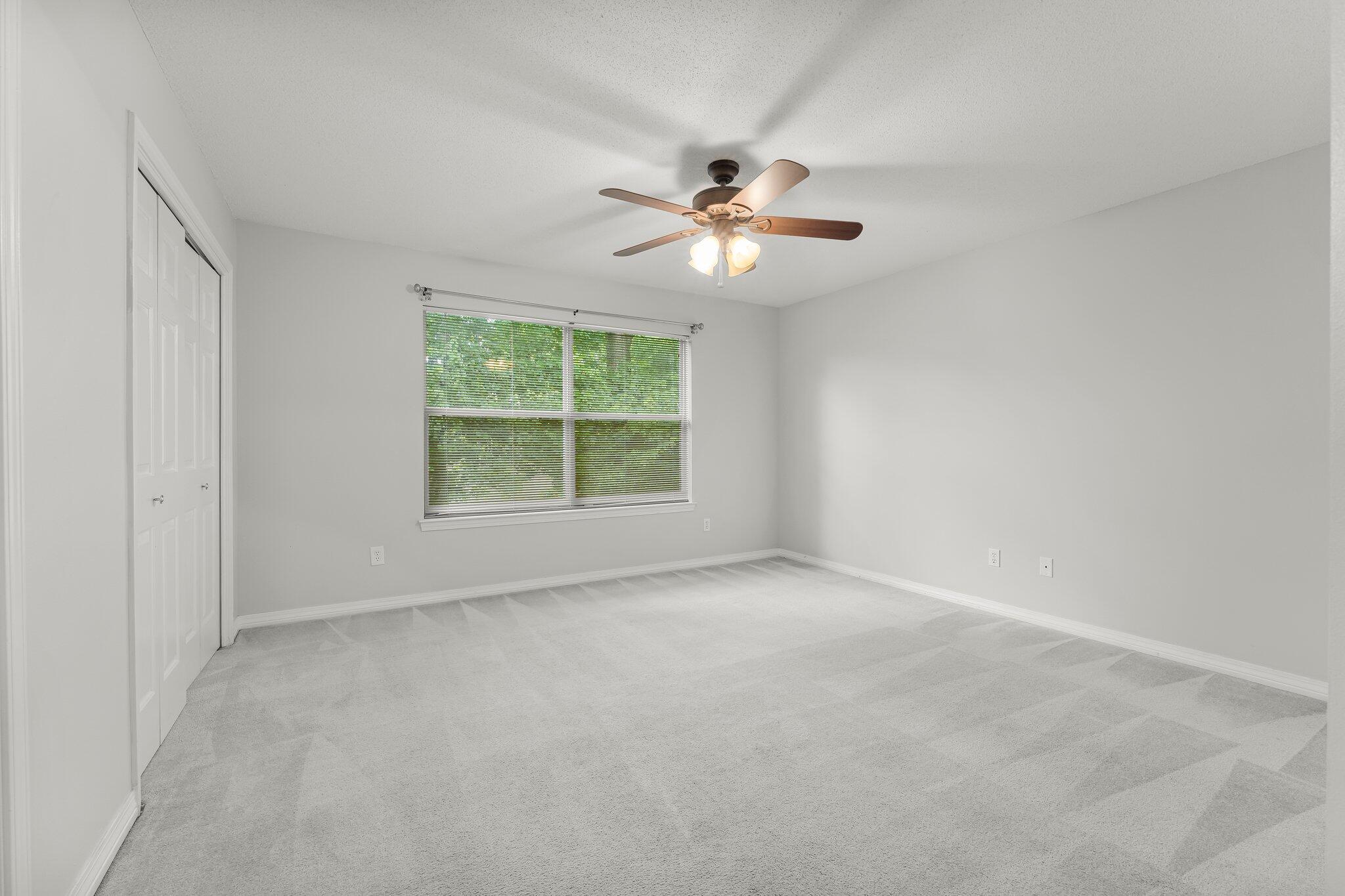 MAGNOLIA SQUARE - Residential