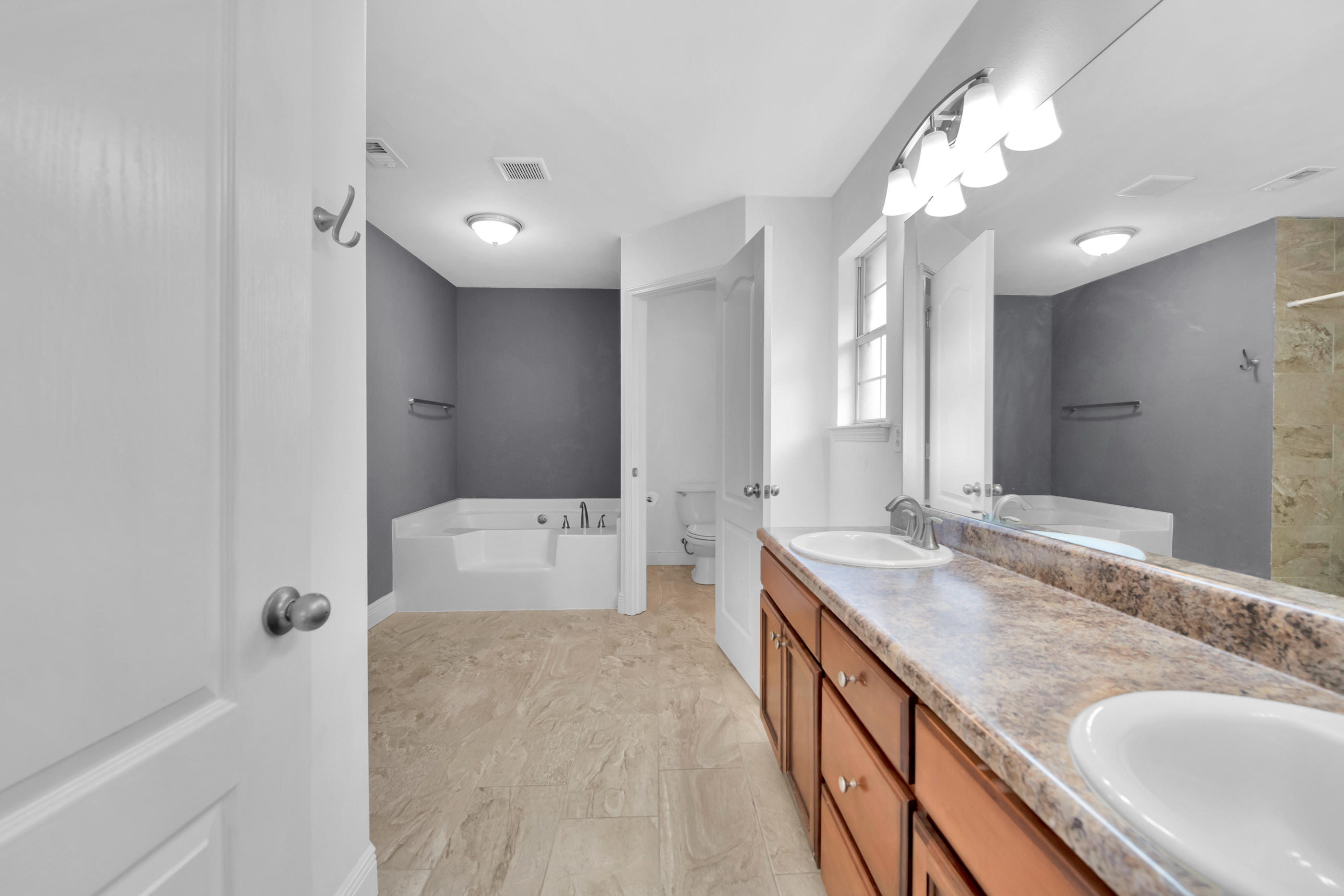 BAY PINES - Residential