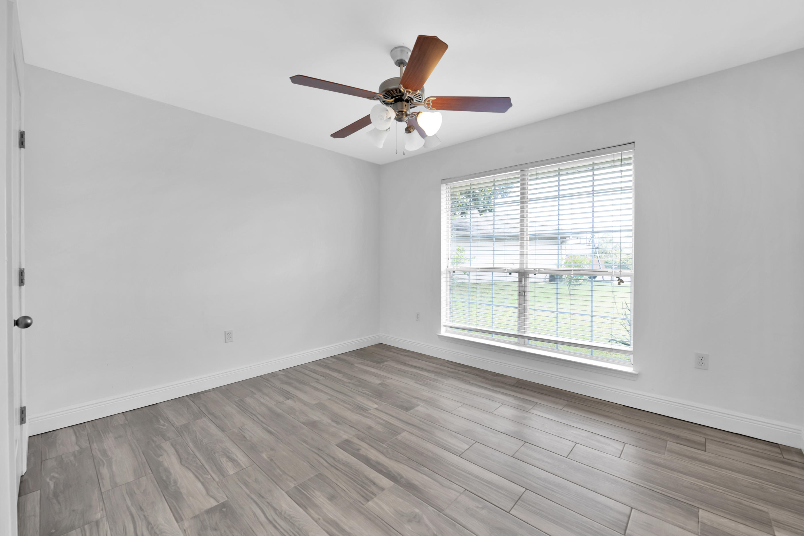 BAY PINES - Residential