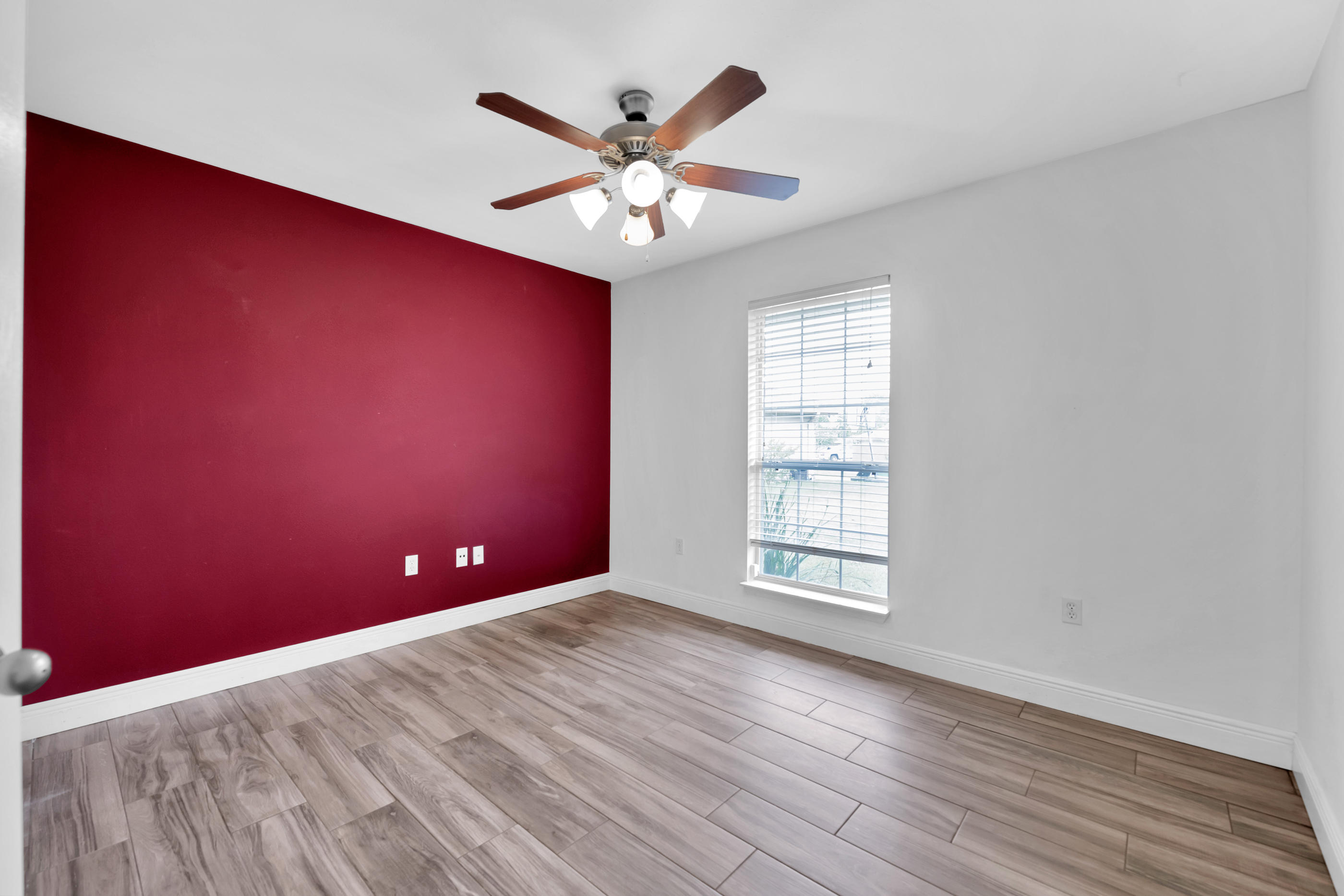 BAY PINES - Residential