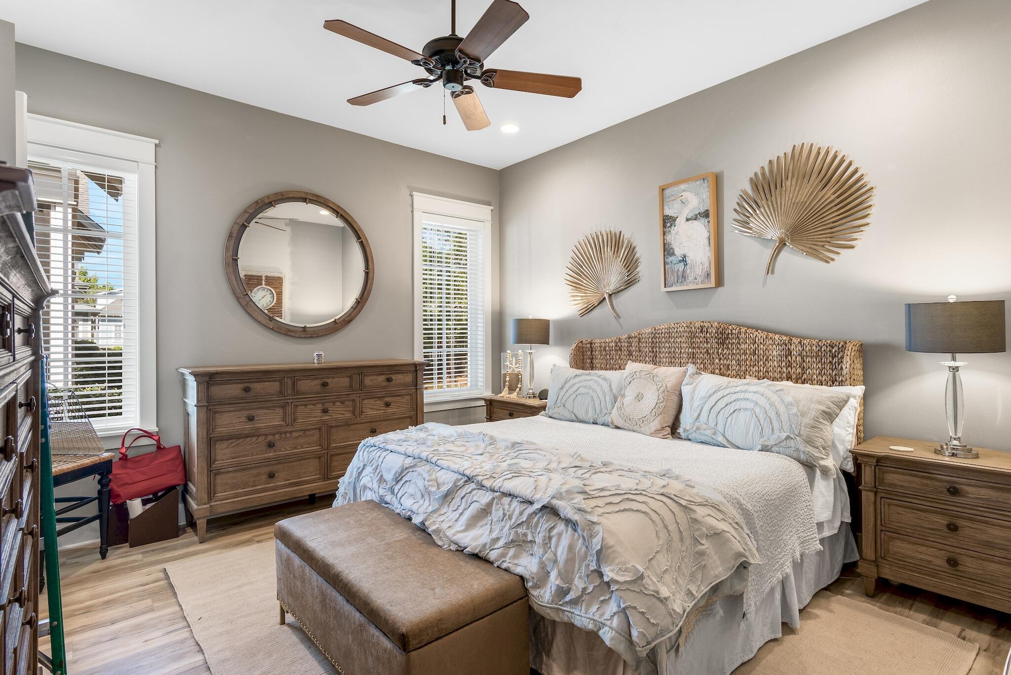 BUNGALOS AT SANDESTIN - Residential