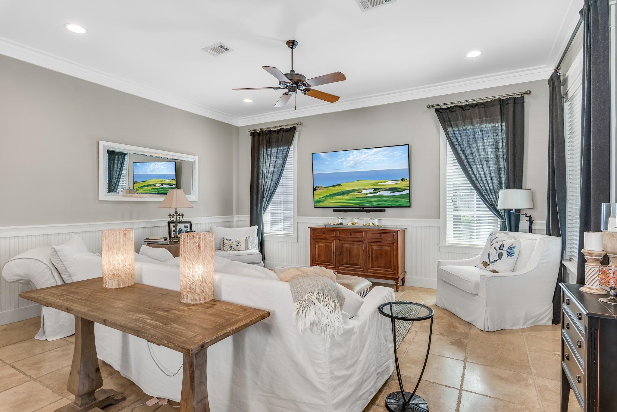 BUNGALOS AT SANDESTIN - Residential