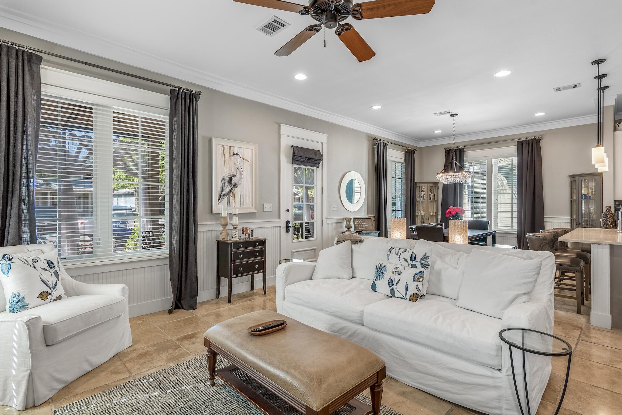 BUNGALOS AT SANDESTIN - Residential