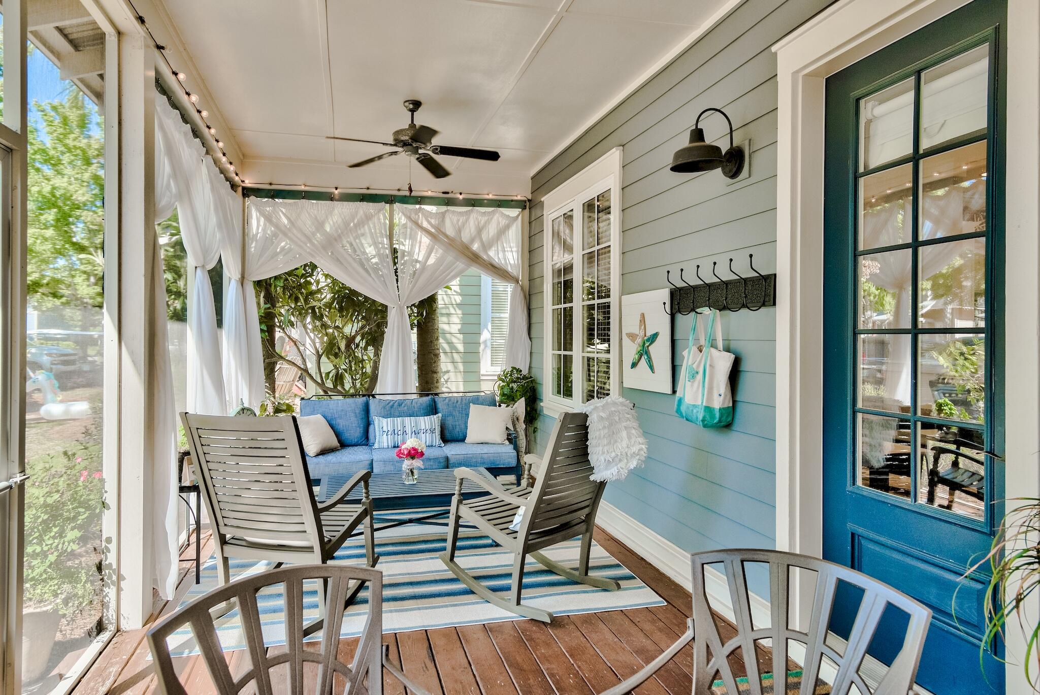BUNGALOS AT SANDESTIN - Residential