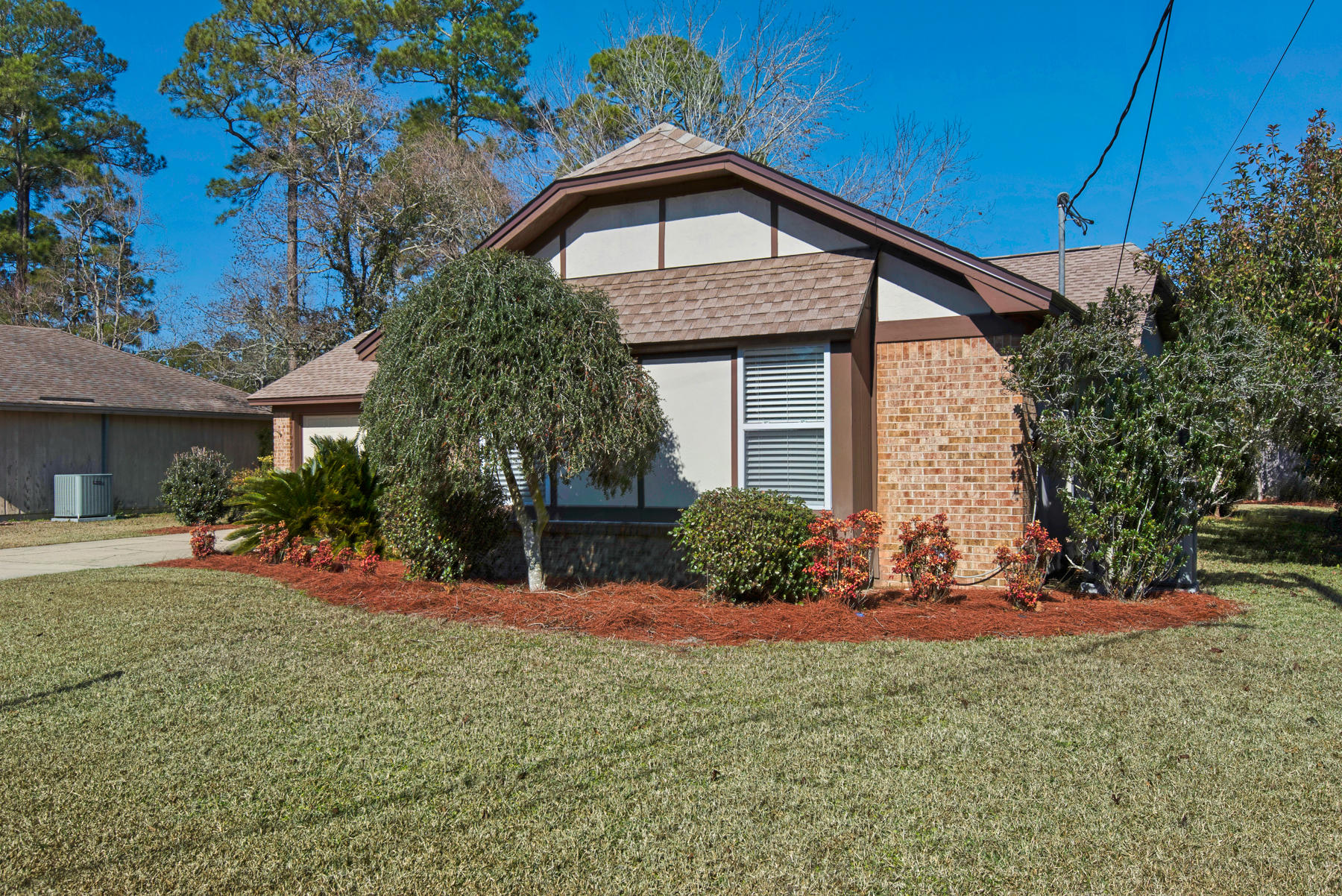 PINE MEADOWS - Residential