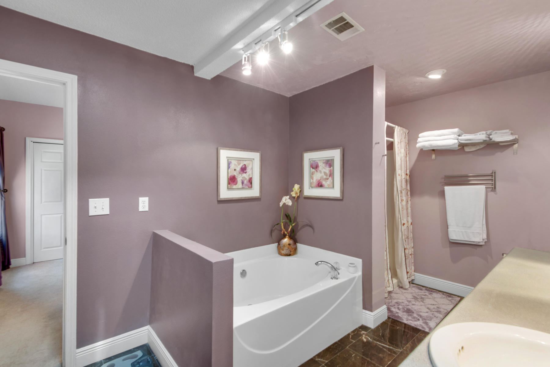 PINE MEADOWS - Residential