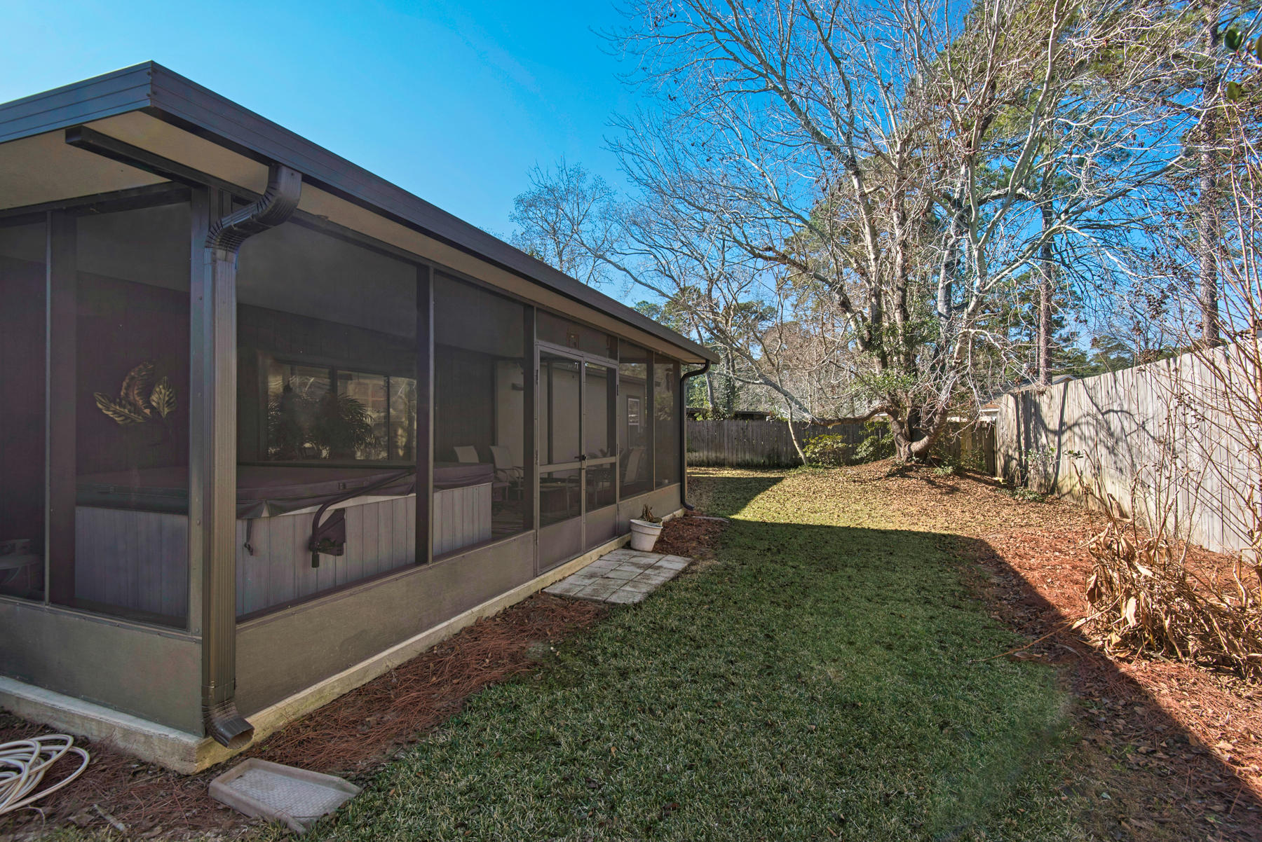 PINE MEADOWS - Residential