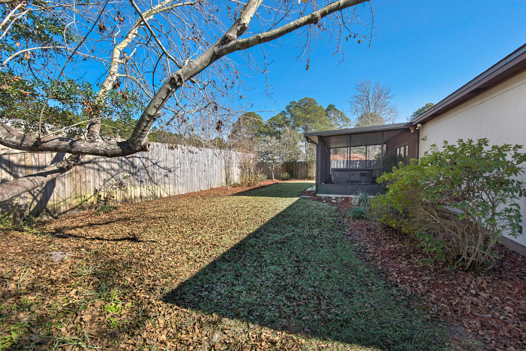 PINE MEADOWS - Residential